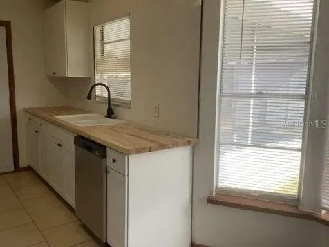 1875 Calle Buena Vista Deland FL 32724