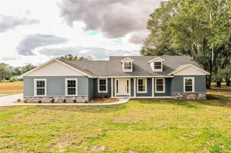 222 S Oak Avenue Fort Meade FL 33841
