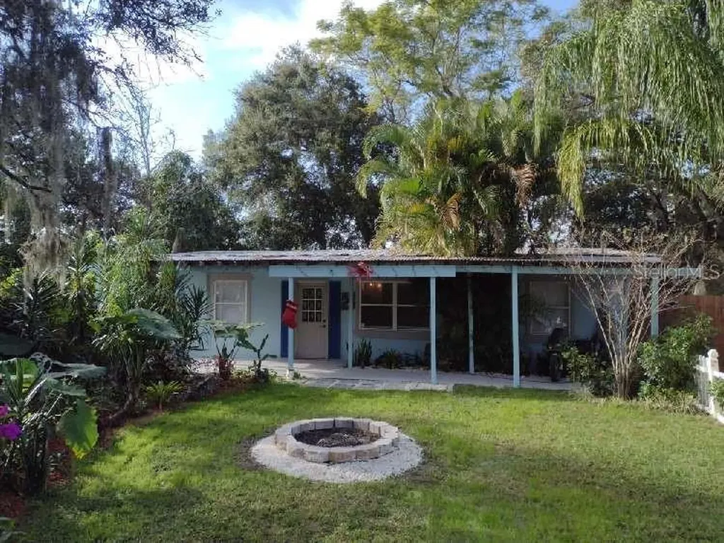 12304 Woodleigh Avenue Tampa FL 33612