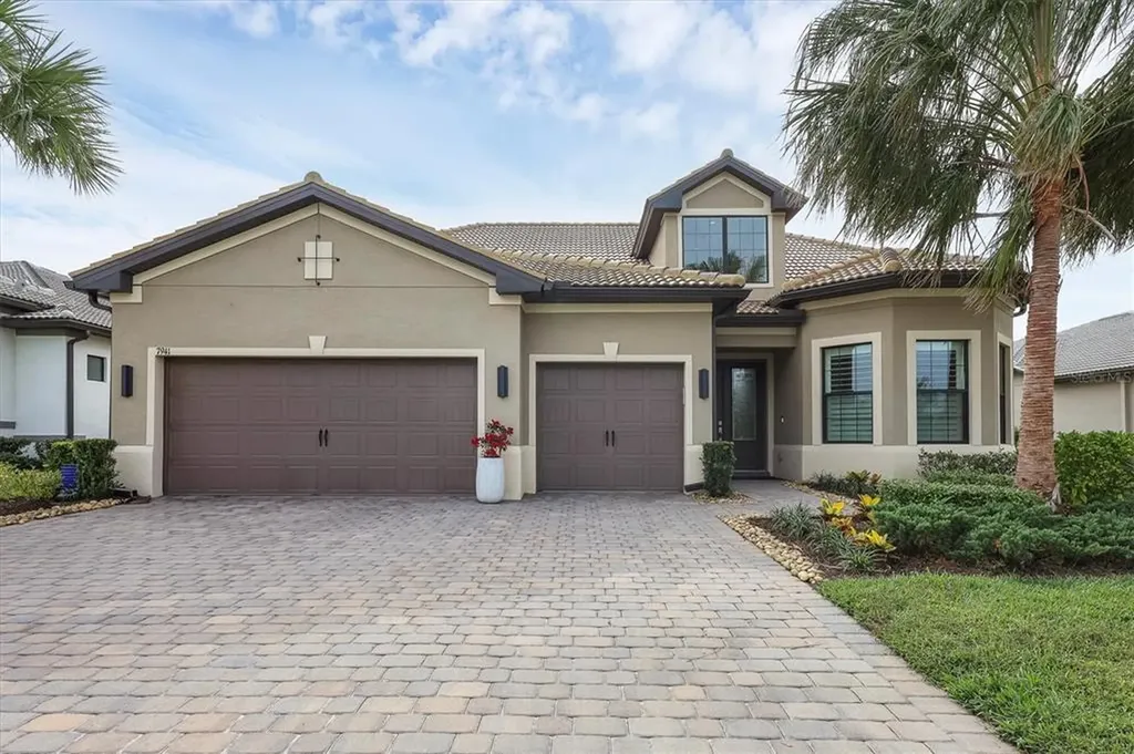 7941 Grande Shores Drive Sarasota FL 34240