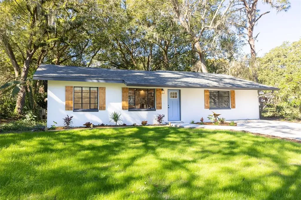 5516 Kennedy Hills Drive Seffner FL 33584