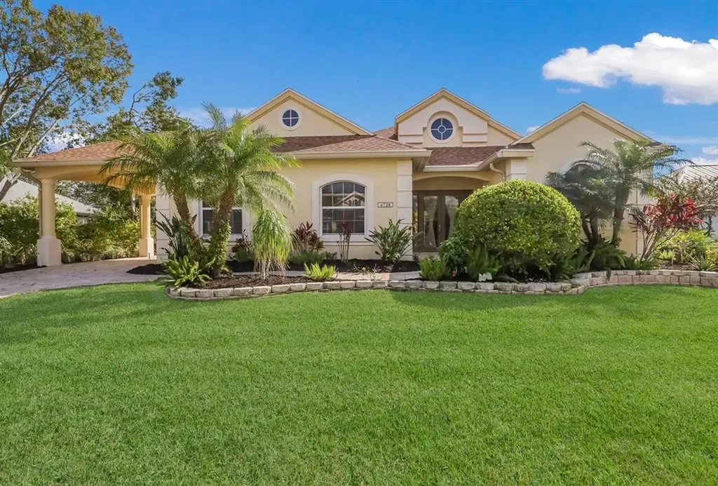 4728 Starboard Drive Bradenton FL 34208