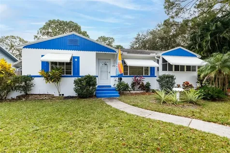 250 33rd Avenue N St Petersburg FL 33704