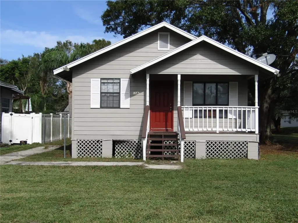 1647 1st Street Orlando FL 32824