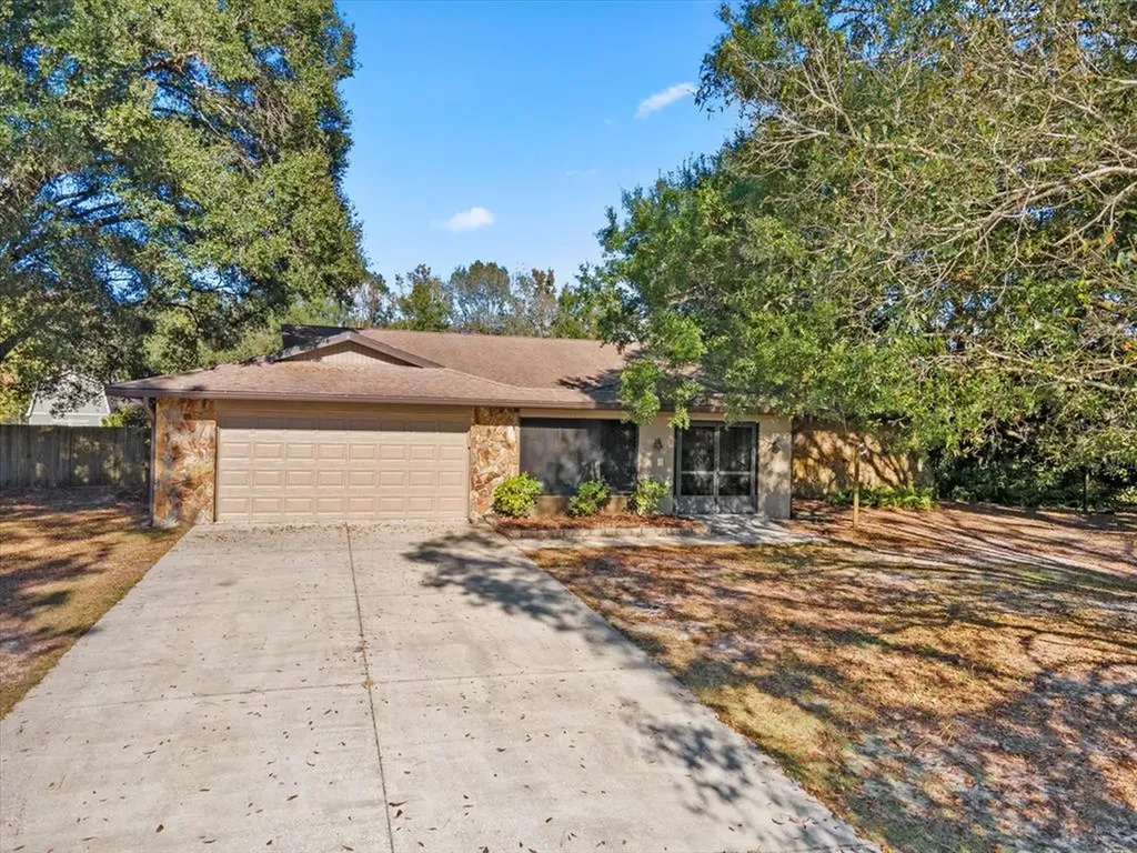 25605 Oaks Boulevard Land O Lakes FL 34639