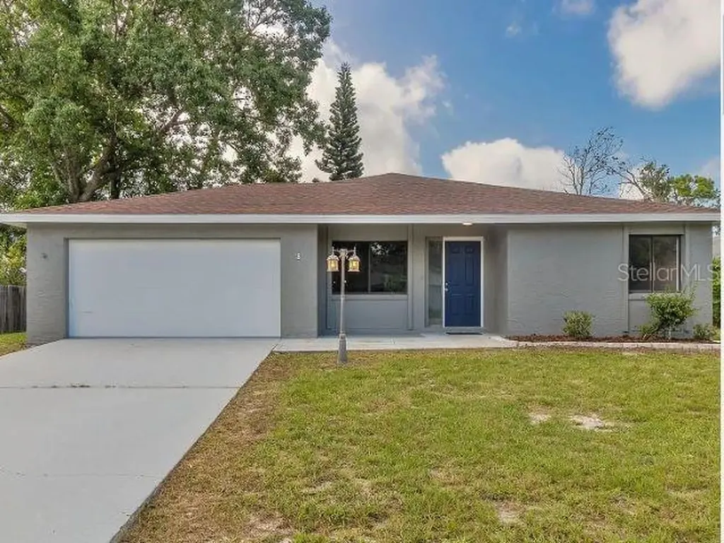 8 Ferris Lane Palm Coast FL 32137