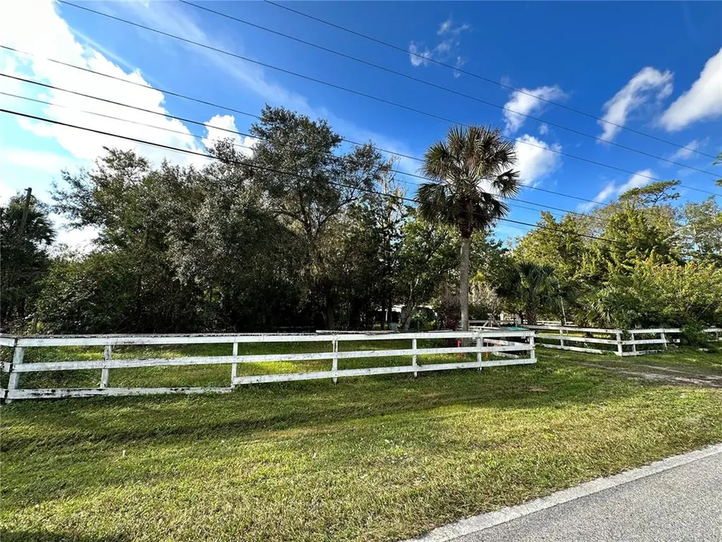 2532 N 6th Street Orlando FL 32820