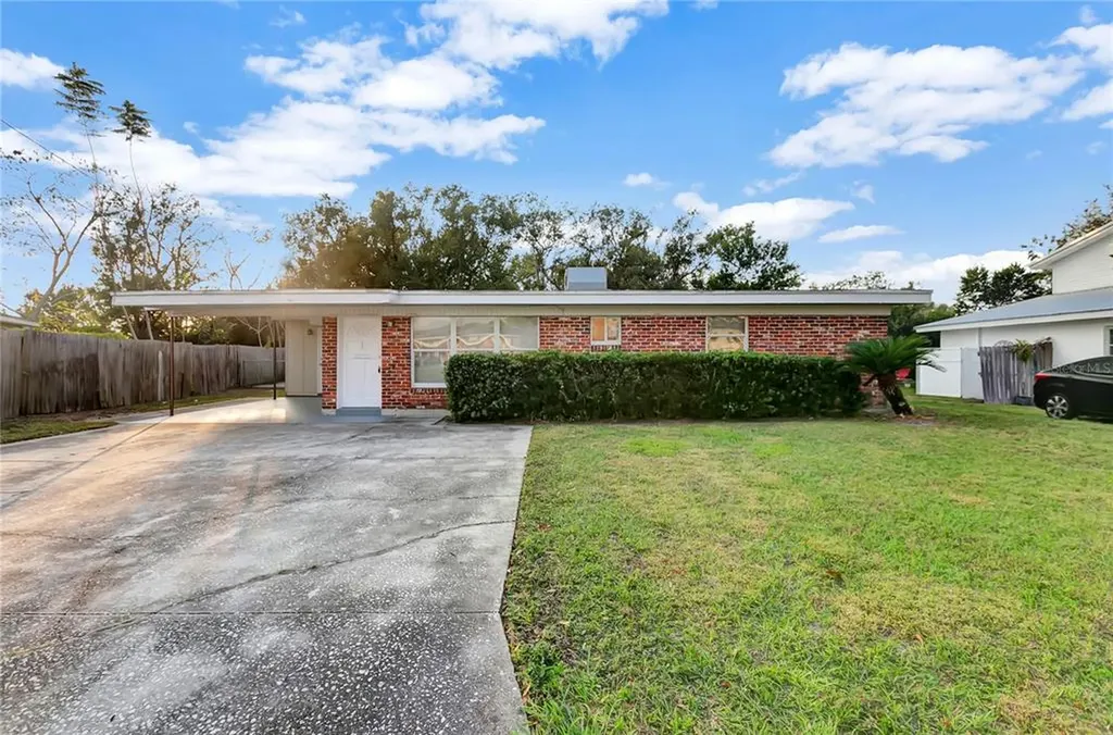 215 Westwood Avenue Winter Haven FL 33880