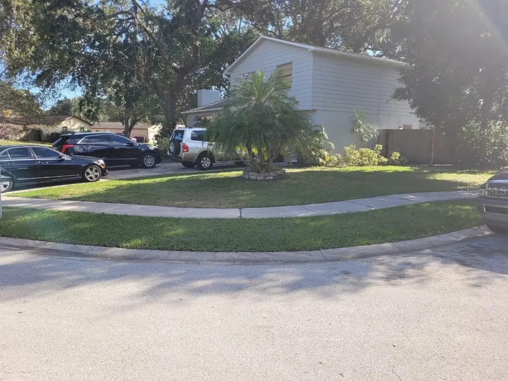 2414 Debra Court Kissimmee FL 34744