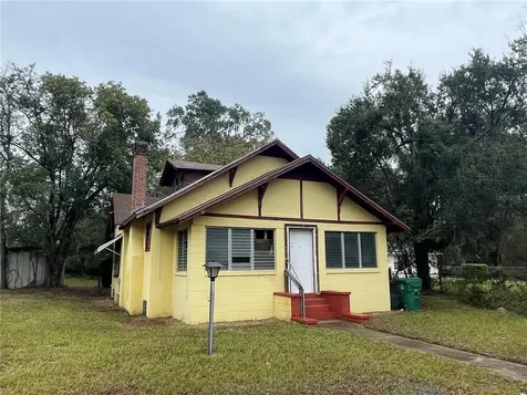 321 W Walts Avenue Deland FL 32720