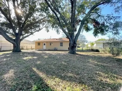 345 Honey Bee Lane Polk City FL 33868