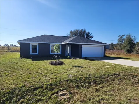 306 Malauka Loop Ocklawaha FL 32179