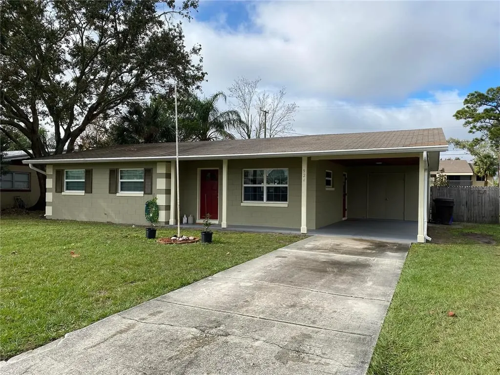 924 Catherine Street Kissimmee FL 34741