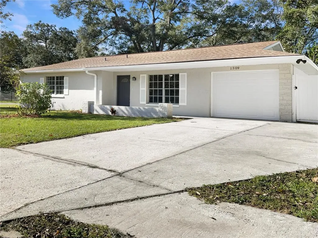 1309 Oakhill Street Seffner FL 33584