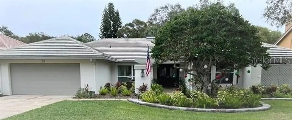 138 Woodcreek Drive E Safety Harbor FL 34695