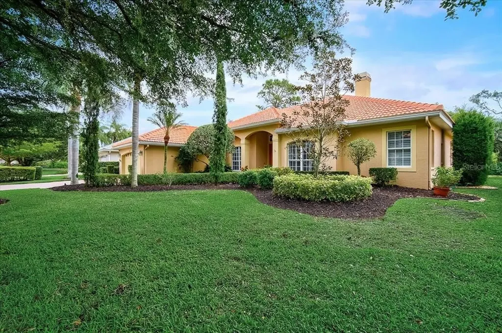 6108 Winchester Place Sarasota FL 34243