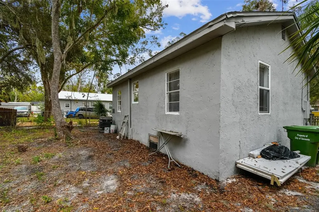 1553 29th Street Sarasota FL 34234