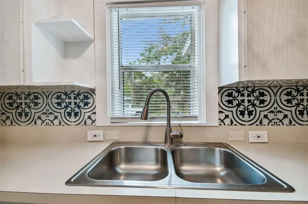 1553 29th Street Sarasota FL 34234