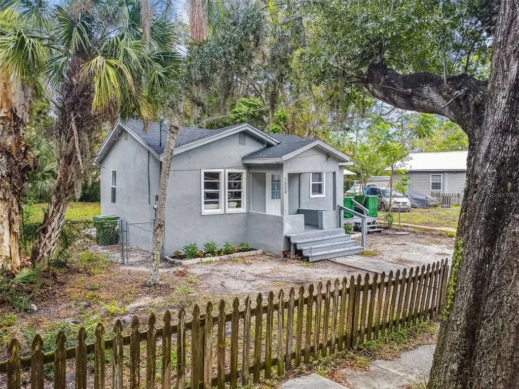 1553 29th Street Sarasota FL 34234