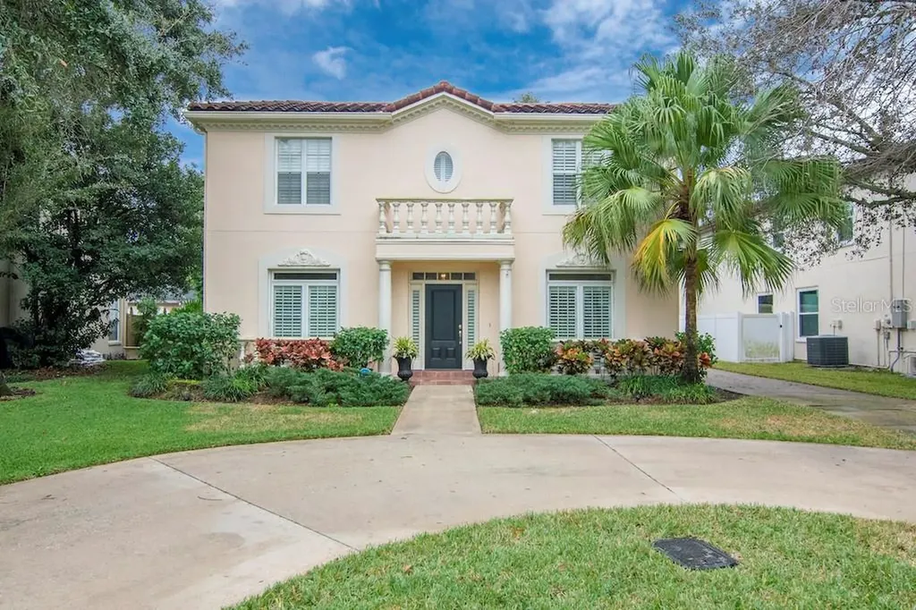 4004 W De Leon Street Tampa FL 33609