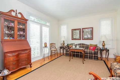 4004 W De Leon Street Tampa FL 33609