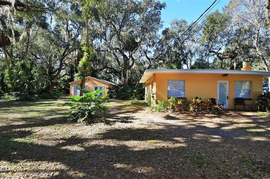 10765 W Beach Parkway Lake Wales FL 33898
