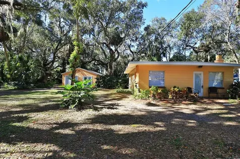 10765 W Beach Parkway Lake Wales FL 33898