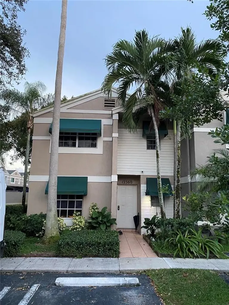 12360 SW 52nd Court Cooper City FL 33330