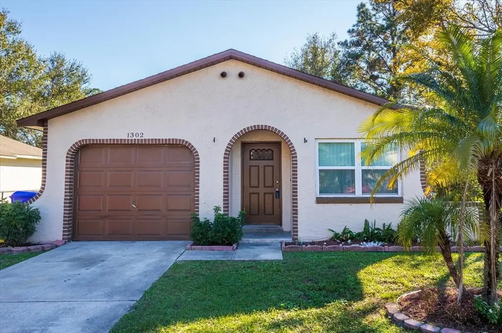 1302 Mill Creek Place Kissimmee FL 34744