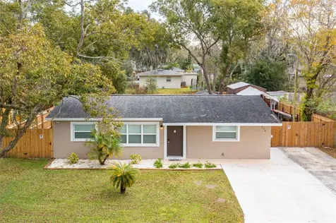 1008 N Crystal Terrace Plant City FL 33563