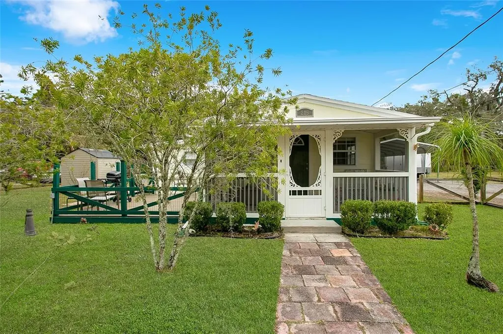 215 Winslow Avenue Deland FL 32724