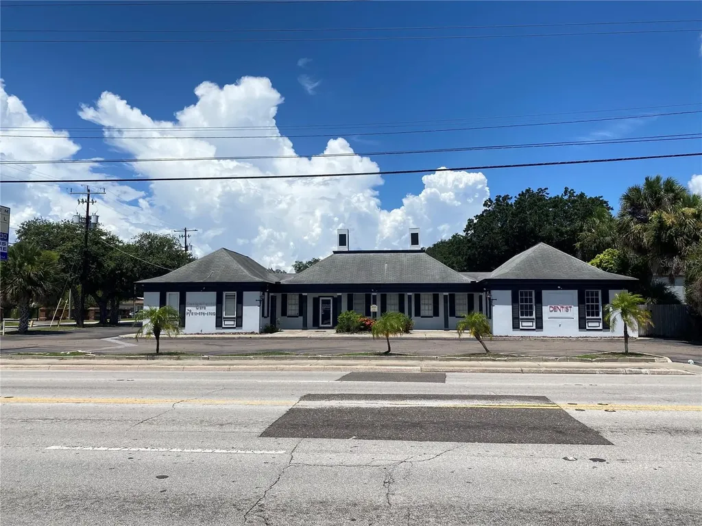 5200 N Armenia Avenue Tampa FL 33603