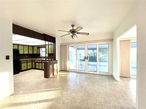 4212 Yardley Avenue N St Petersburg FL 33713