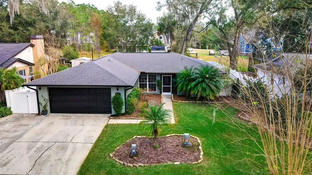 2356 Windsor Oaks Avenue Lutz FL 33549