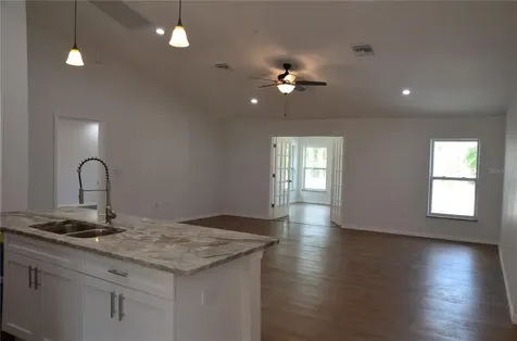 13 Sequoia Loop Trace Ocklawaha FL 32179