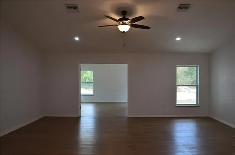 13 Sequoia Loop Trace Ocklawaha FL 32179