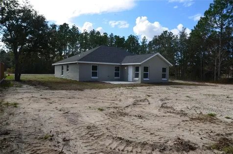 13 Sequoia Loop Trace Ocklawaha FL 32179