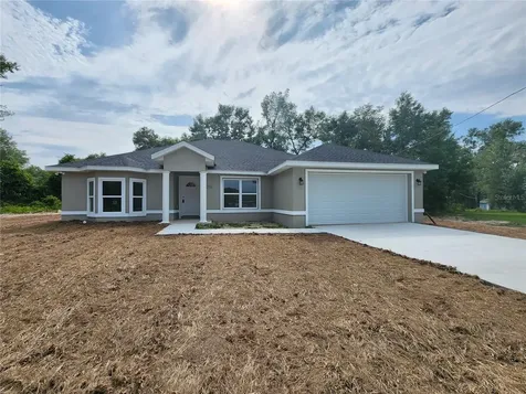 206 Malauka Run Ocklawaha FL 32179