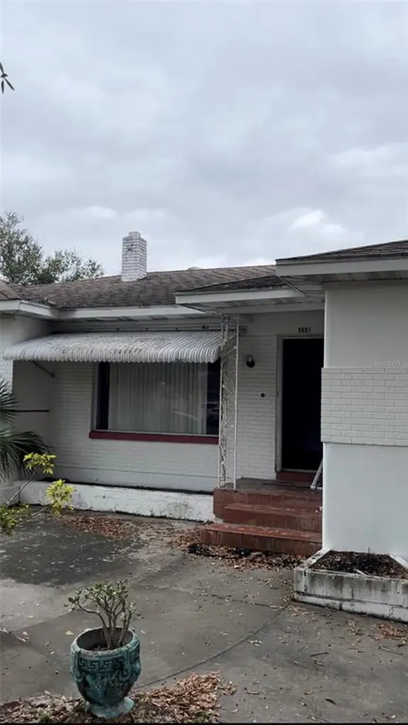 3001 W Aileen Street Tampa FL 33607