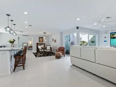 3751 Glen Oaks Manor Drive Sarasota FL 34232