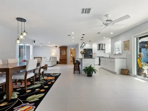 3751 Glen Oaks Manor Drive Sarasota FL 34232