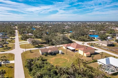9219 Belgrade Terrace Englewood FL 34224