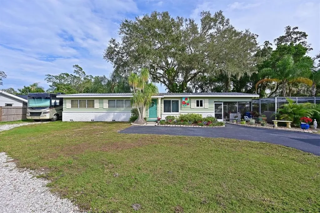 1211 67th Street NW Bradenton FL 34209