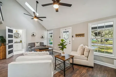 6315 S Selbourne Avenue Tampa FL 33611