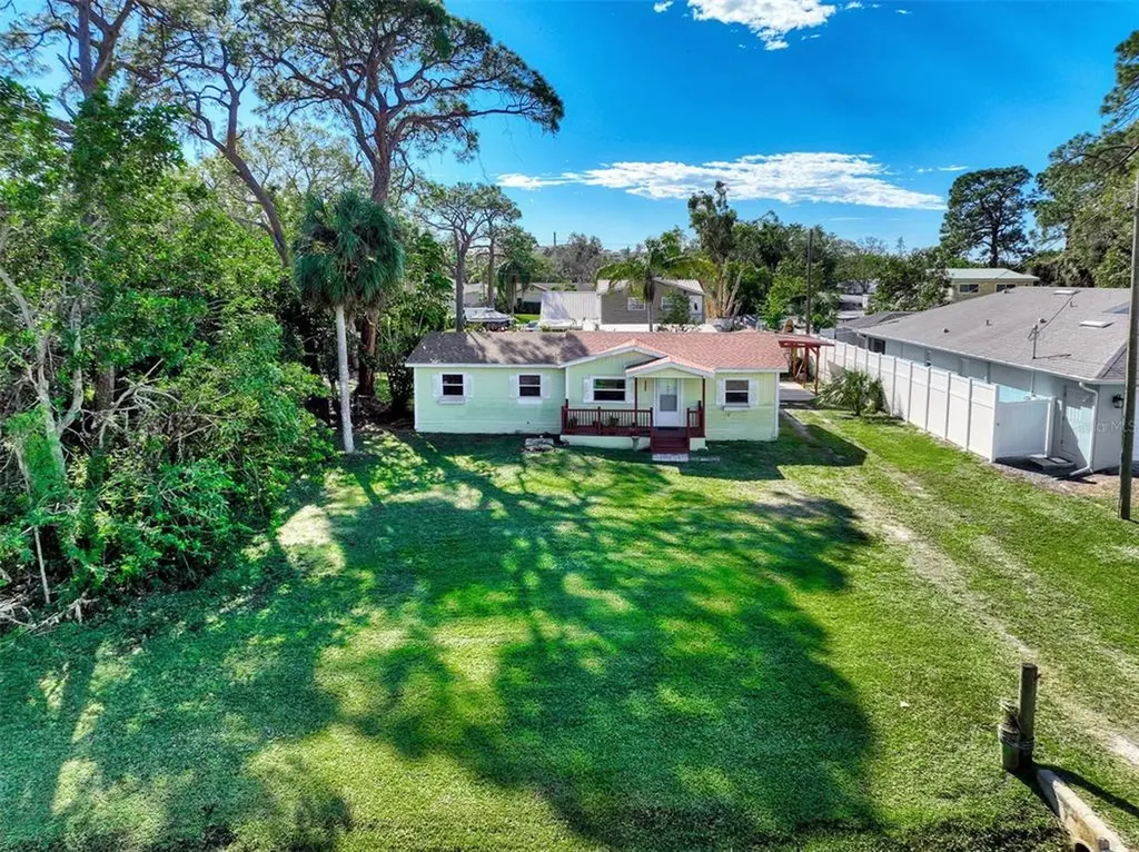 1820 Bayonne Street Sarasota FL 34231