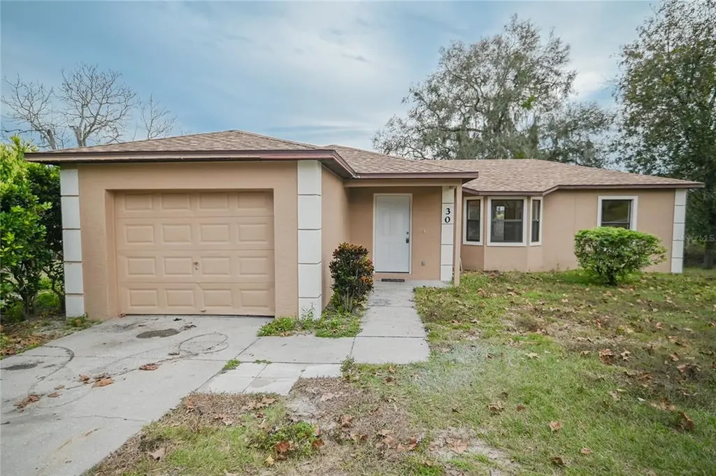 30 Bay Ridge Loop Mascotte FL 34753