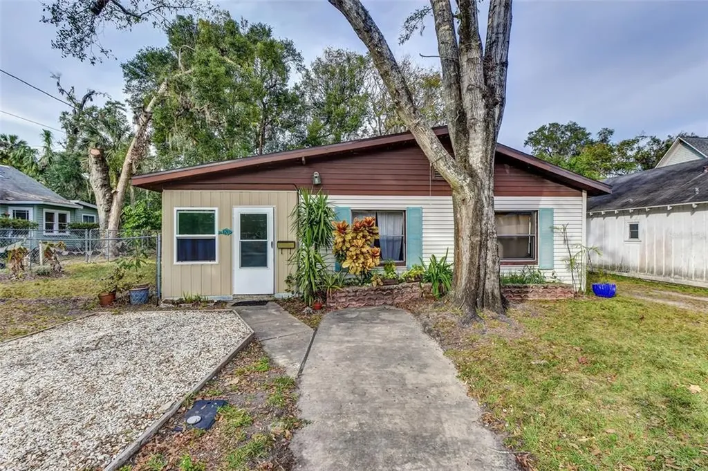 121 W Ohio Avenue Deland FL 32720
