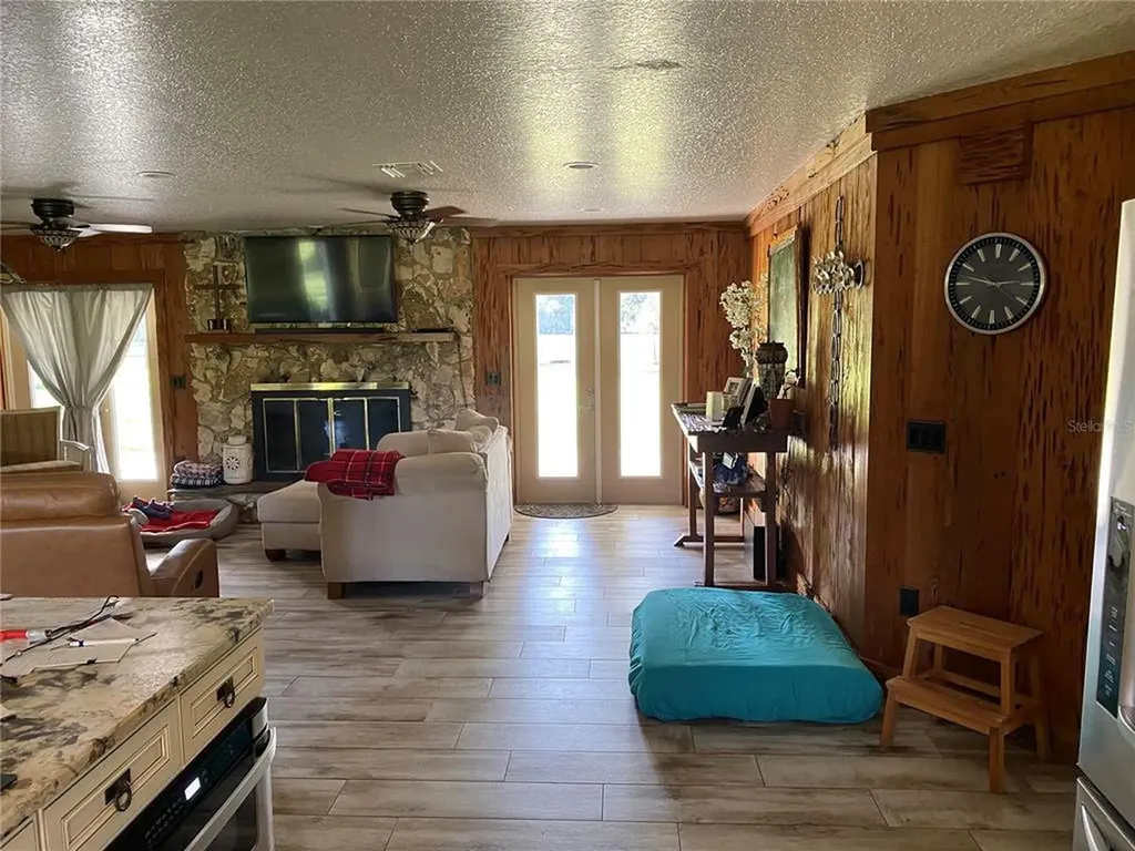 10312 County Road 209 Oxford FL 34484