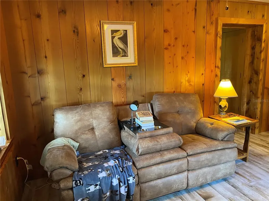10312 County Road 209 Oxford FL 34484