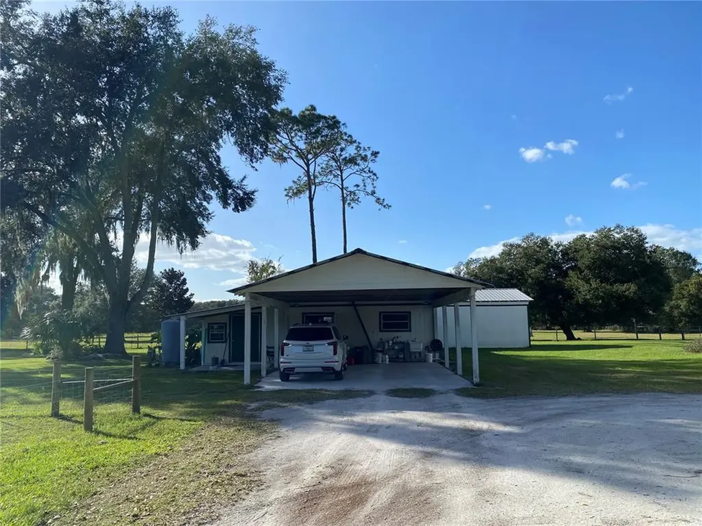 10312 County Road 209 Oxford FL 34484